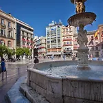 Elegante Apartamento Plaza Constitucion