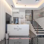 Hotel Zeus