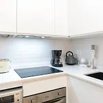 Mathew Cozy Apartment