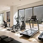 -Malagasunapts-Tower Living Sea Views Pool Gym Park