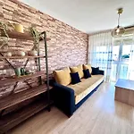 Exclusivo En Avenida Ortega Y Gasset Malaga