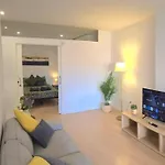 Angelos Malaga Urban Suite Spacious Apartment Perfect For Remote Workers And Vacationers By Namaste Elite