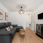 Victoria Luxury