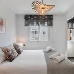 Victoria Luxury