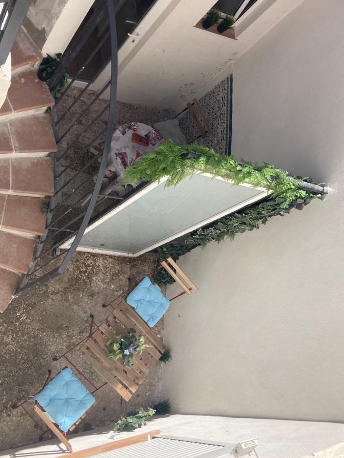 Malagueña Salerosa - Casa Mata De 1 A 4 Con Terraza O Patio Propio * Málaga