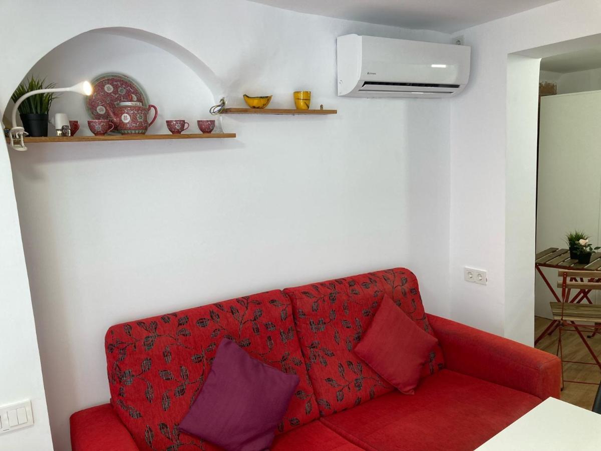 Malagueña Salerosa - Casa Mata De 1 A 4 Con Terraza O Patio Propio Apartamento *
