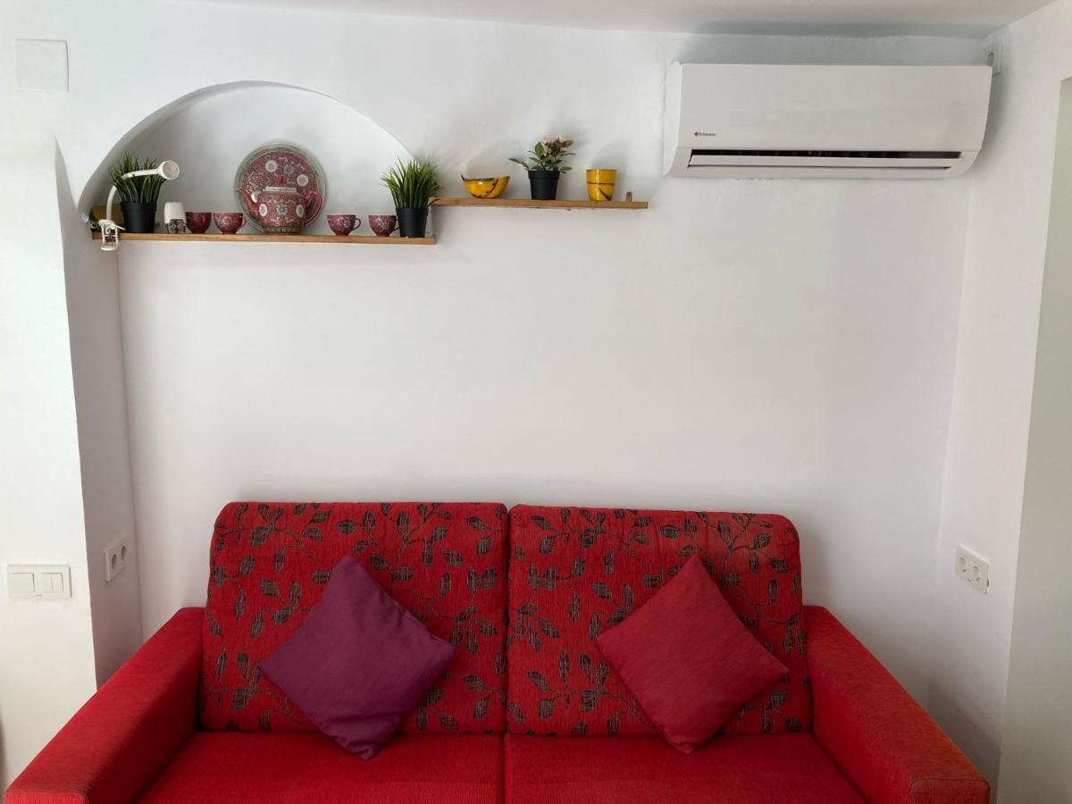 Malagueña Salerosa - Casa Mata De 1 A 4 Con Terraza O Patio Propio