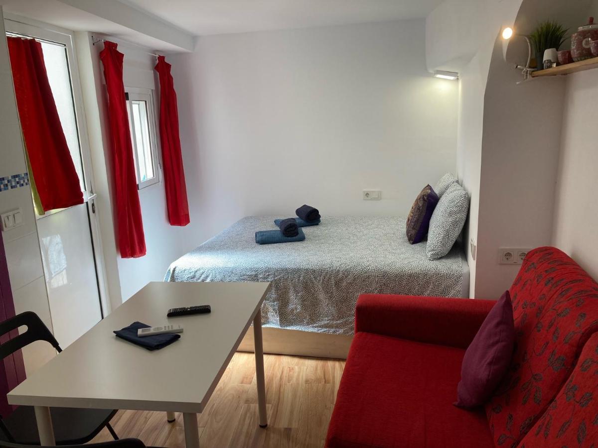 Malagueña Salerosa - Casa Mata De 1 A 4 Con Terraza O Patio Propio Apartamento Málaga