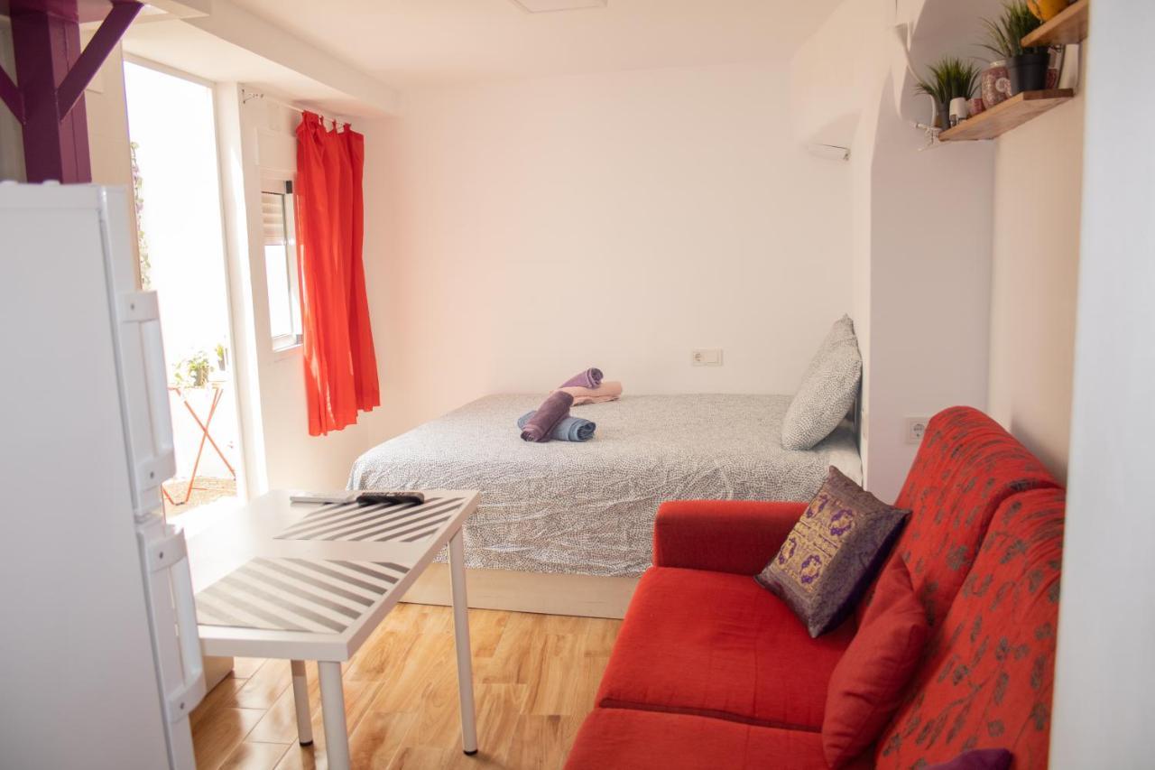 Malagueña Salerosa - Casa Mata De 1 A 4 Con Terraza O Patio Propio Apartamento Málaga