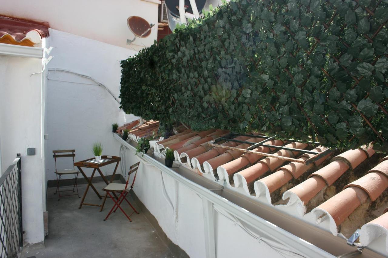 Malagueña Salerosa - Casa Mata De 1 A 4 Con Terraza O Patio Propio *
