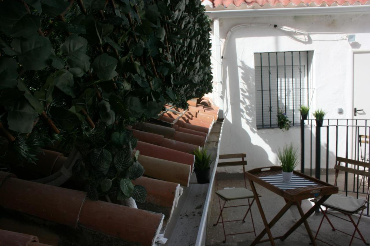 Malagueña Salerosa - Casa Mata De 1 A 4 Con Terraza O Patio Propio Apartamento *