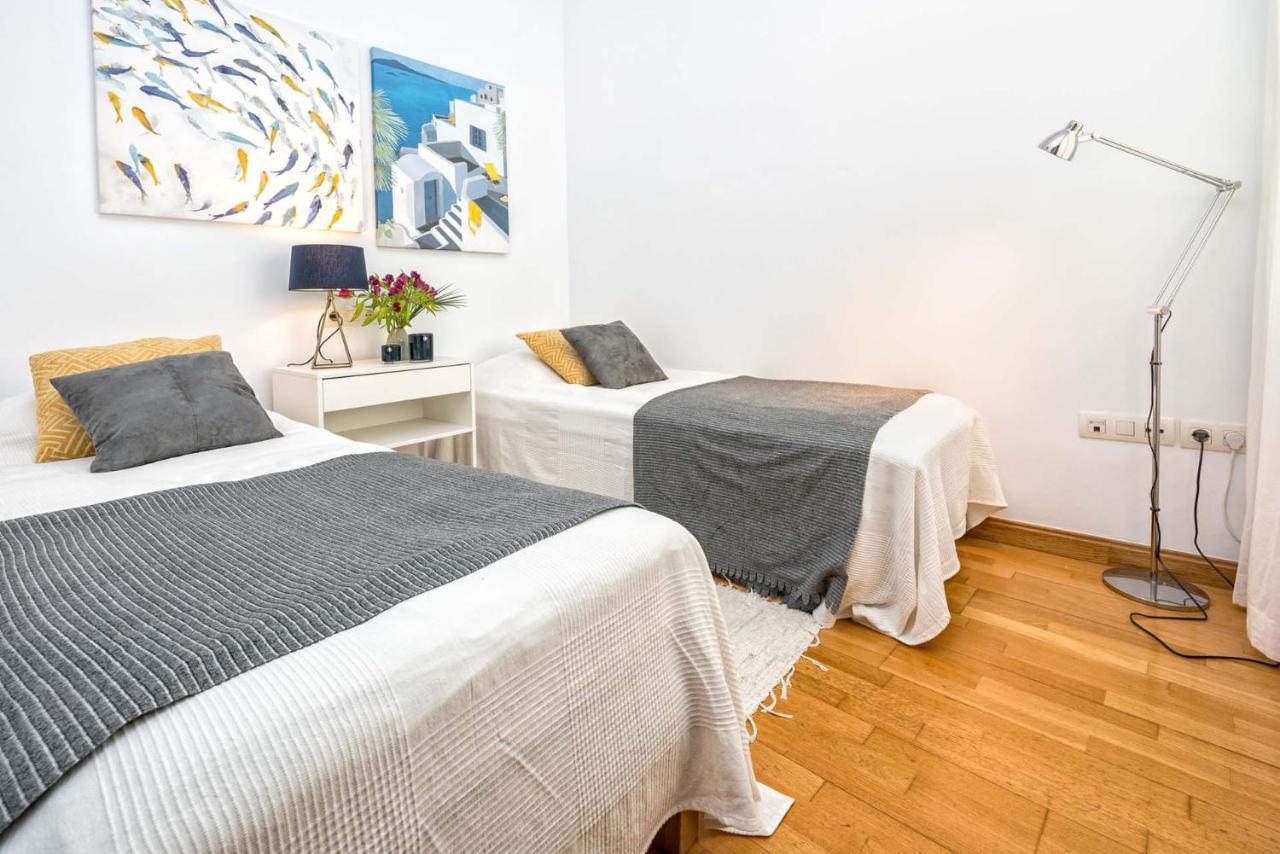 Christina Penthouse In By Solaga Homes Apartment