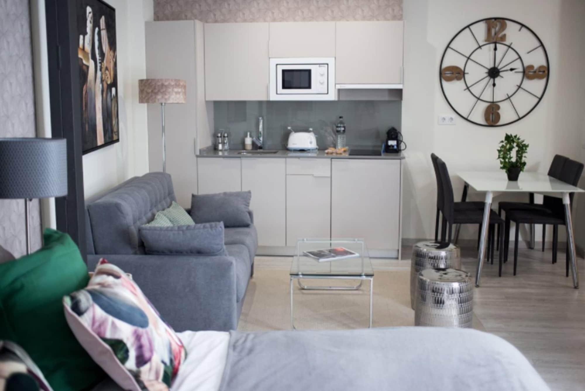Feelathome Merced Apartment