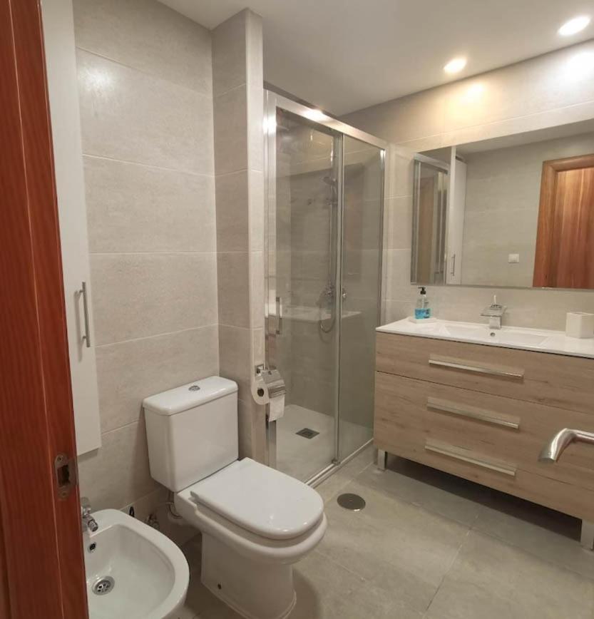 Confortable Piso Junto A Centro Ciudad, Playa Y Estacion Tren. Apartment *