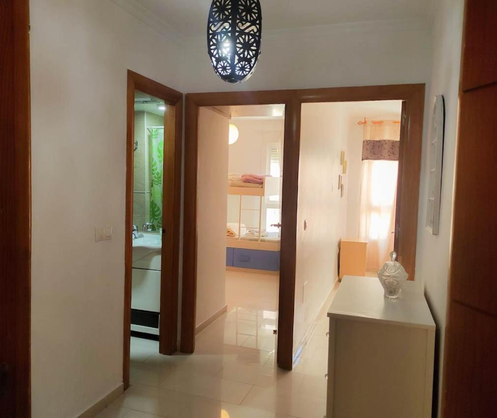 Confortable Piso Junto A Centro Ciudad, Playa Y Estacion Tren. Apartment *
