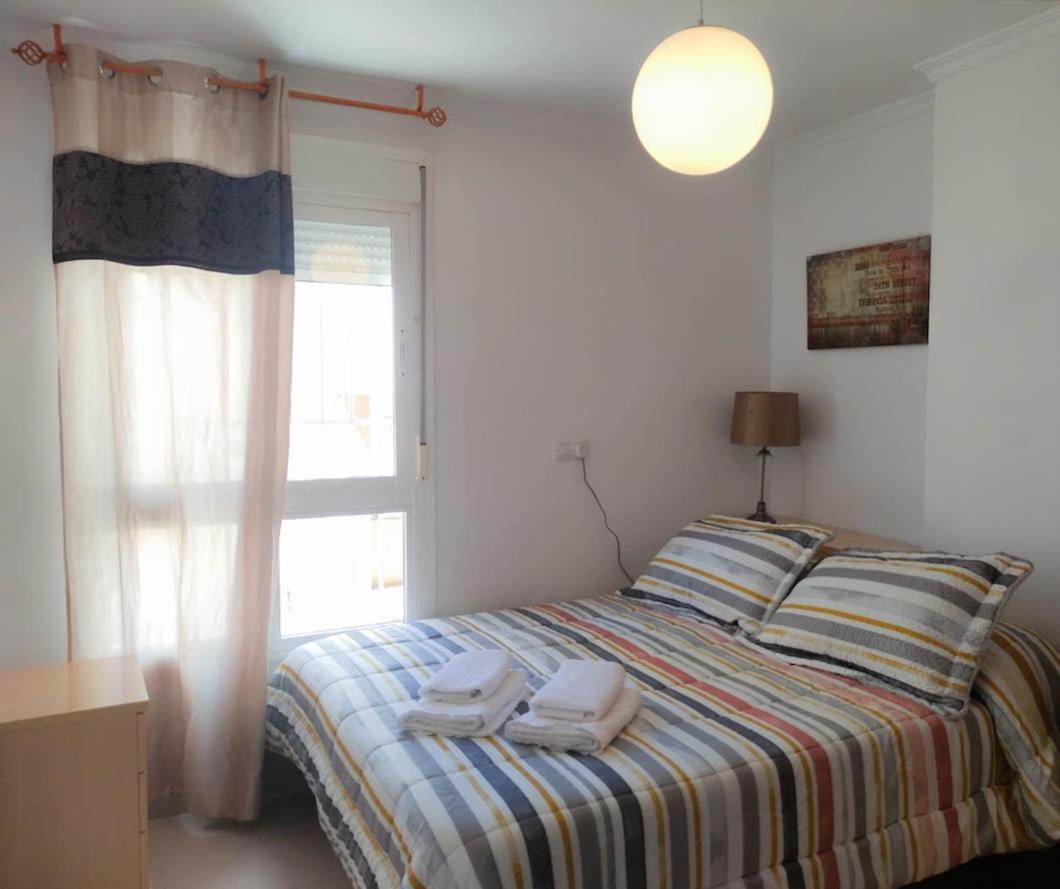 Confortable Piso Junto A Centro Ciudad, Playa Y Estacion Tren. Apartment *