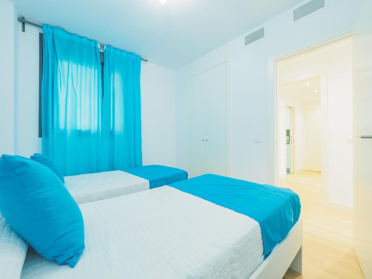 Cubo's Sea View Pacifico Street & Free Parking Apartment