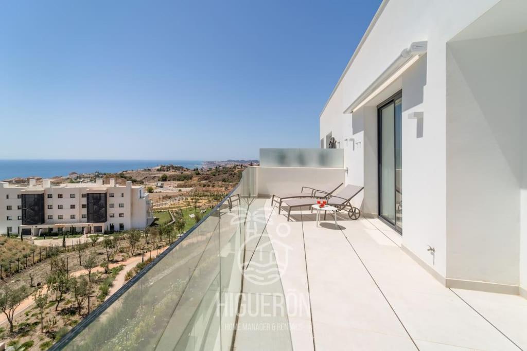 Higueronrentals The Bay Appartement