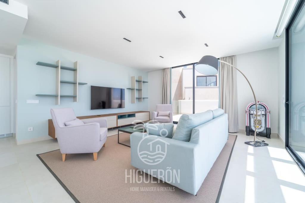Higueronrentals The Bay
