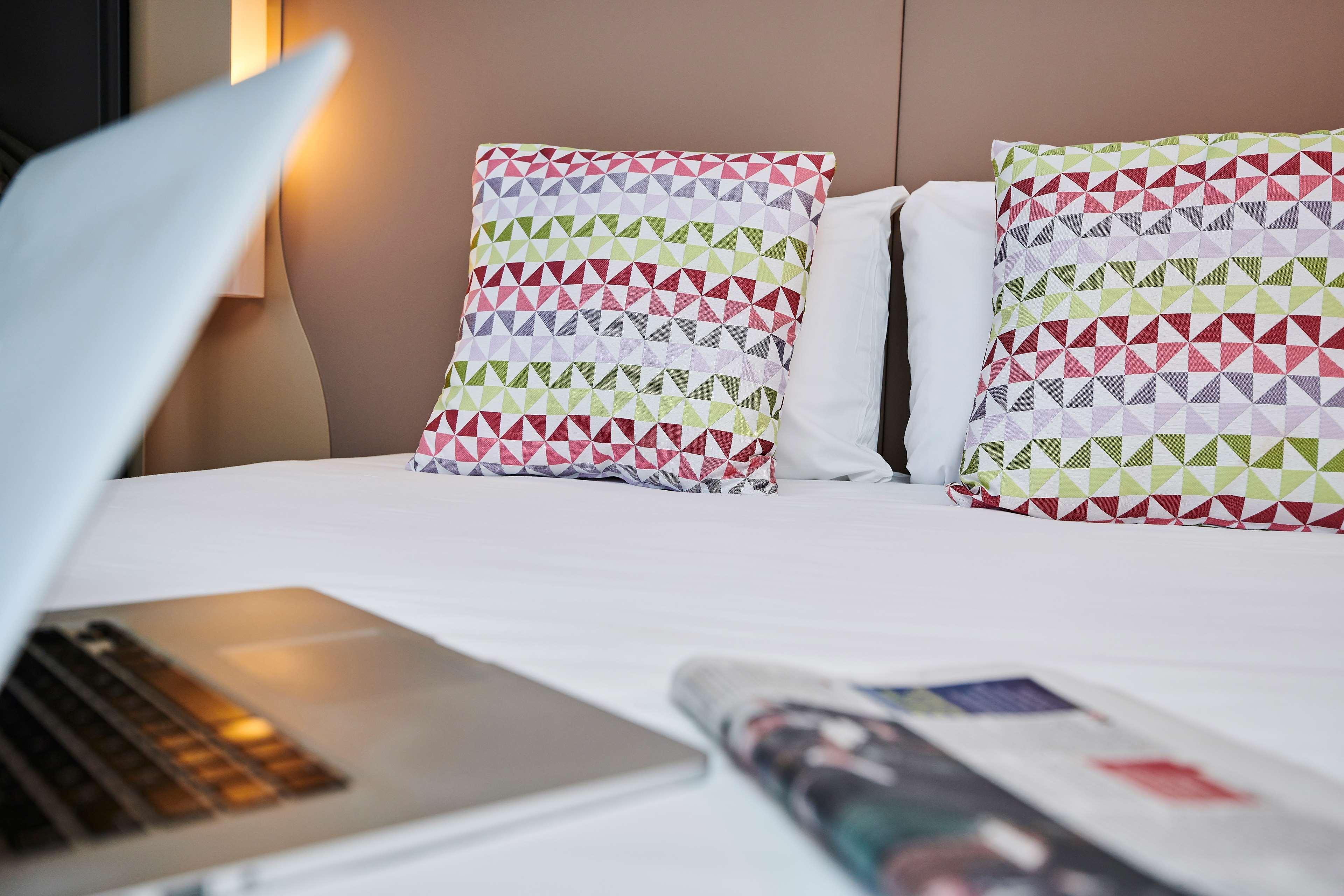 Travelodge Airport Hotel 3*