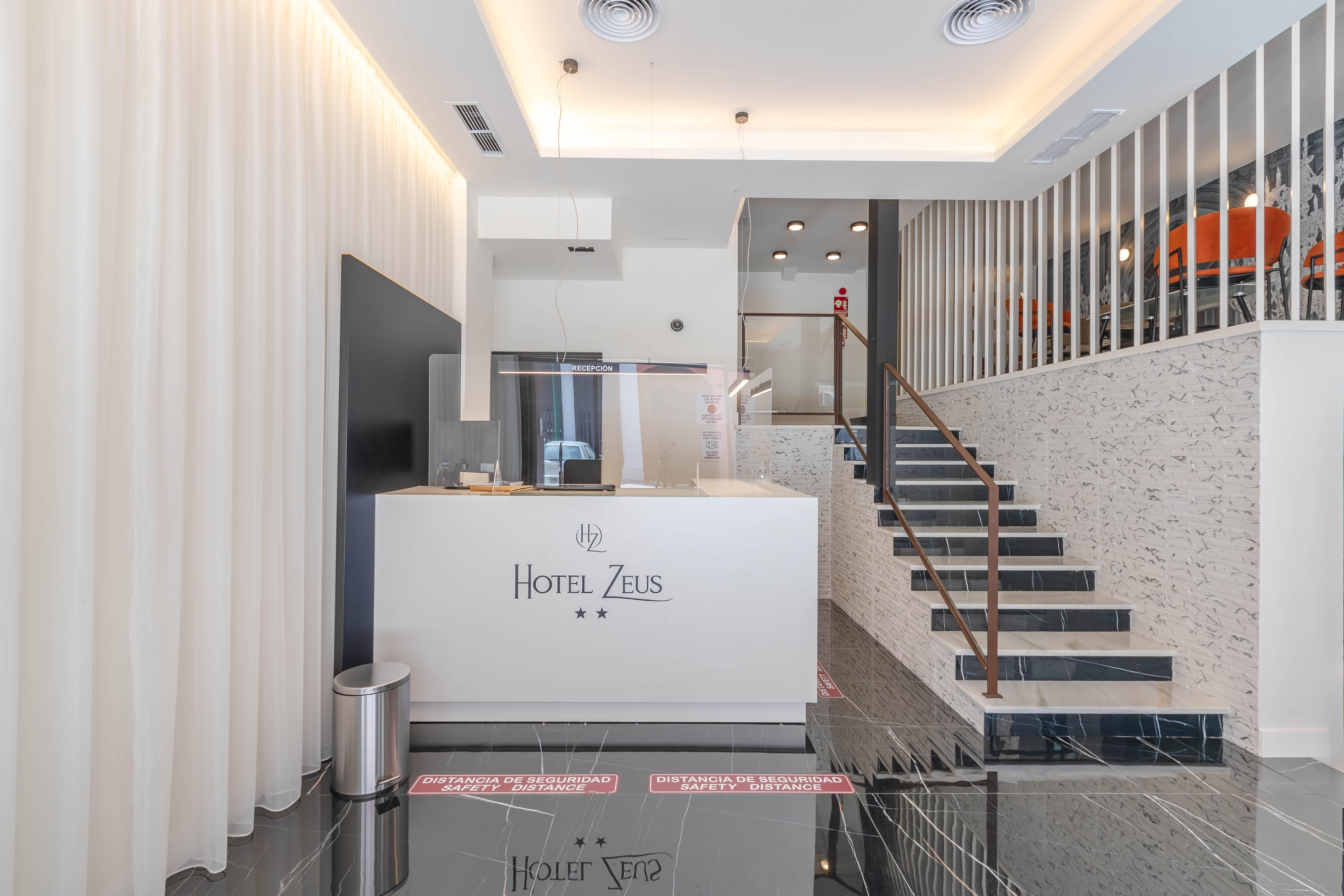 Zeus Hotel Malaga
