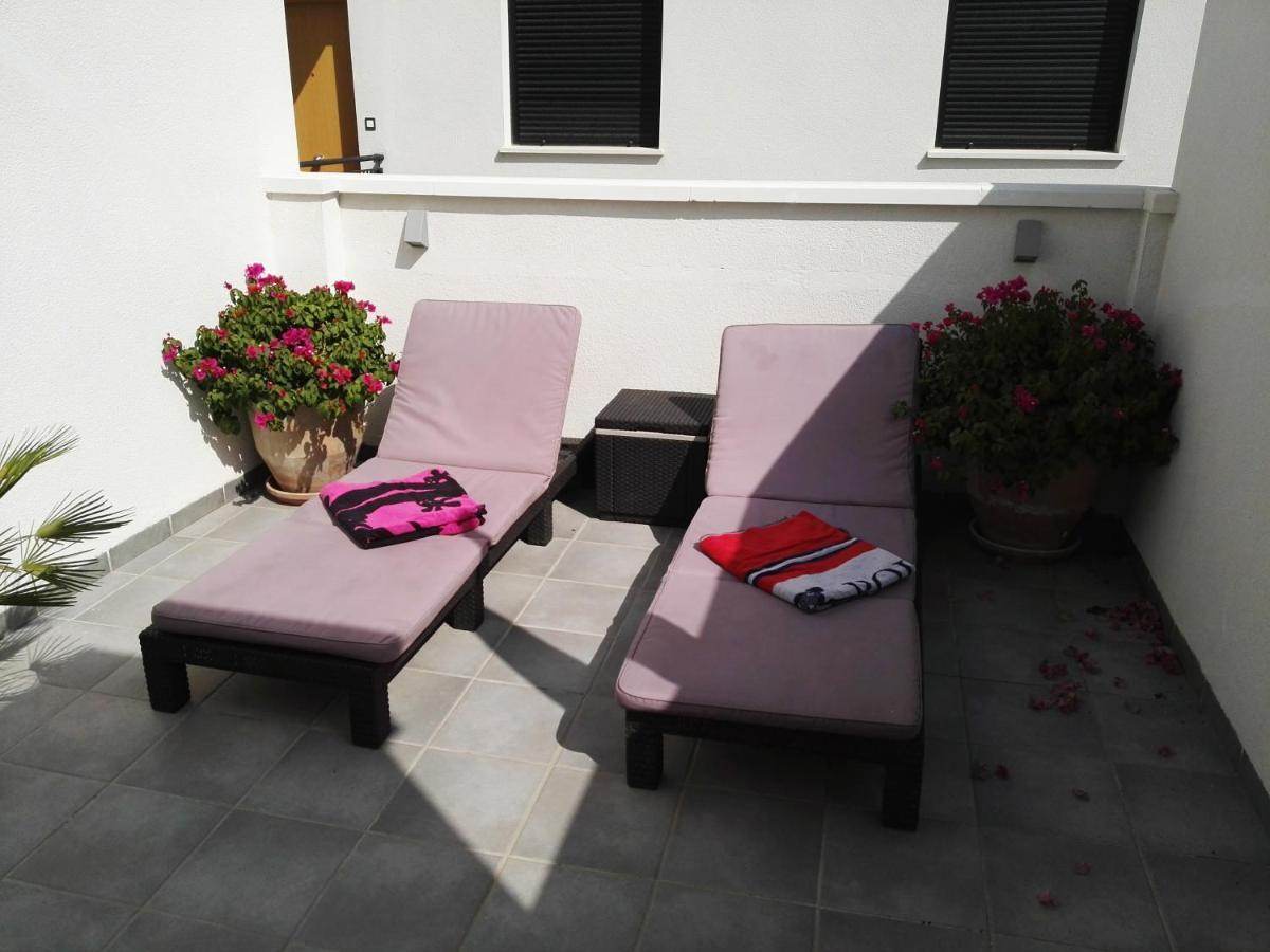 Cervantes Apartment *