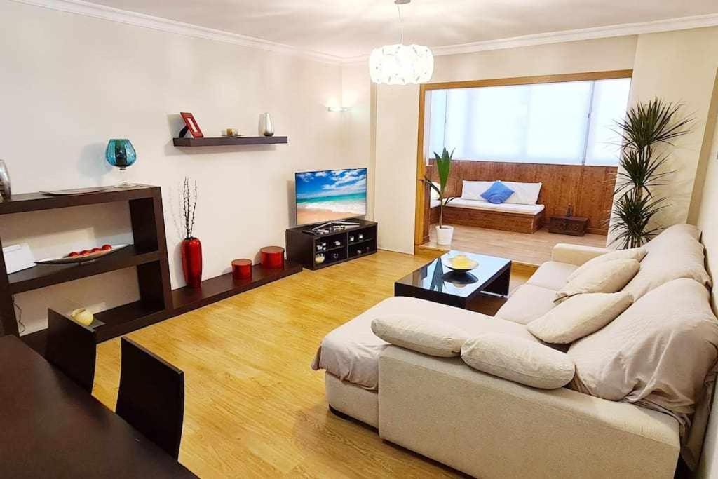 Solplaya House Parking Port * Malaga