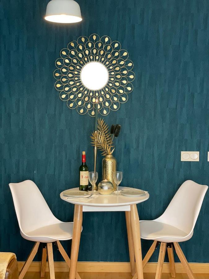 A Space That Feels Like With Private Parking Apartment Malaga