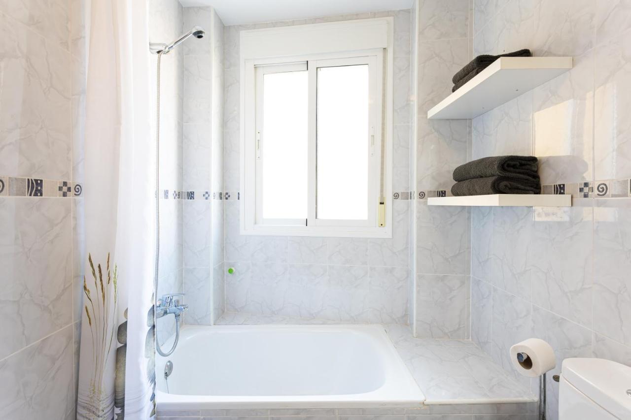 Holidays2malaga Capuchino Cozy French Balcony & Smarttv * Malaga