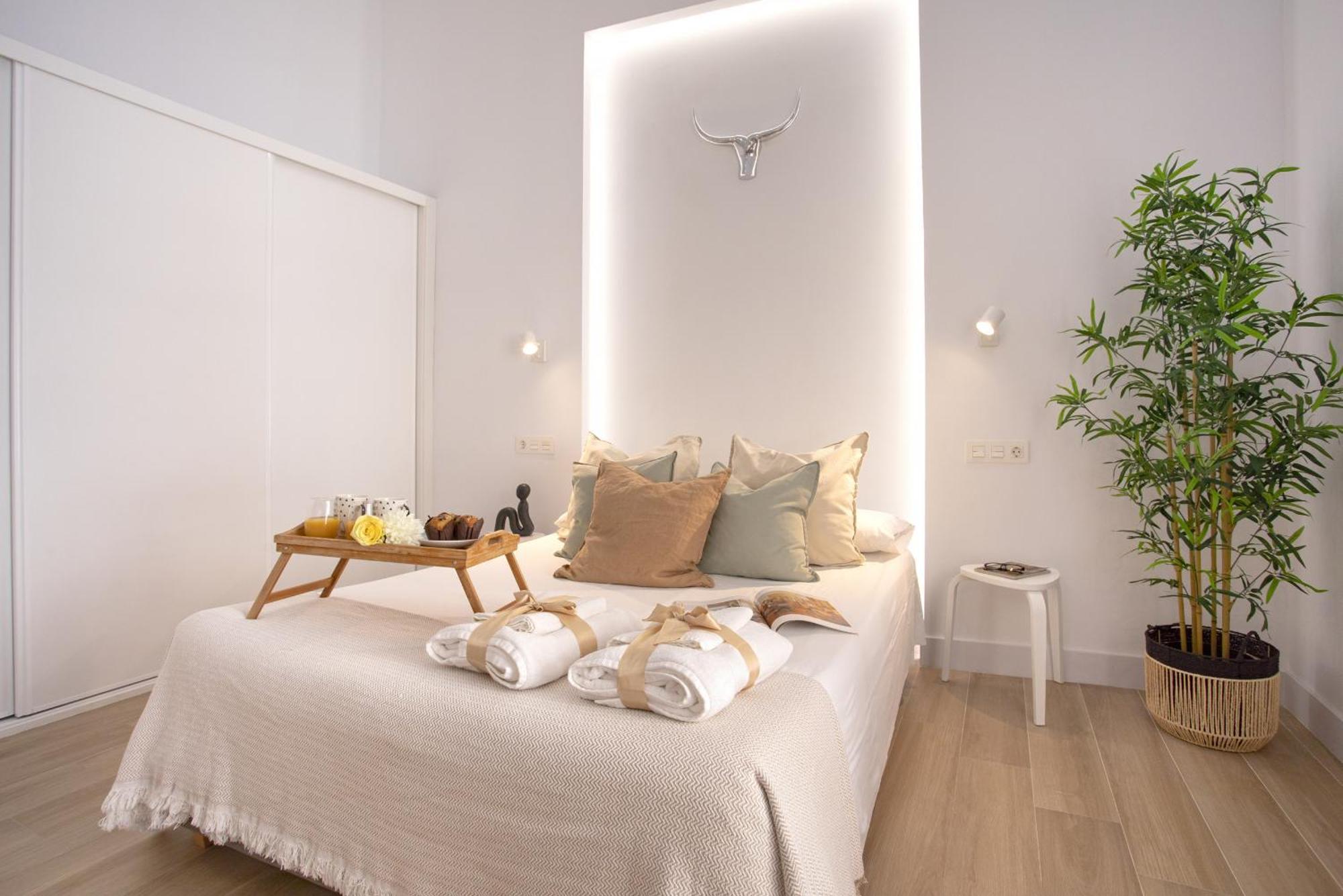 -malagasunapts- Citycenter Spacious Apartment *