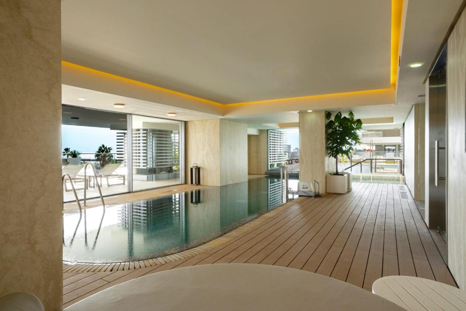 -malagasunapts-tower Living Sea Views Pool Gym Park Apartment