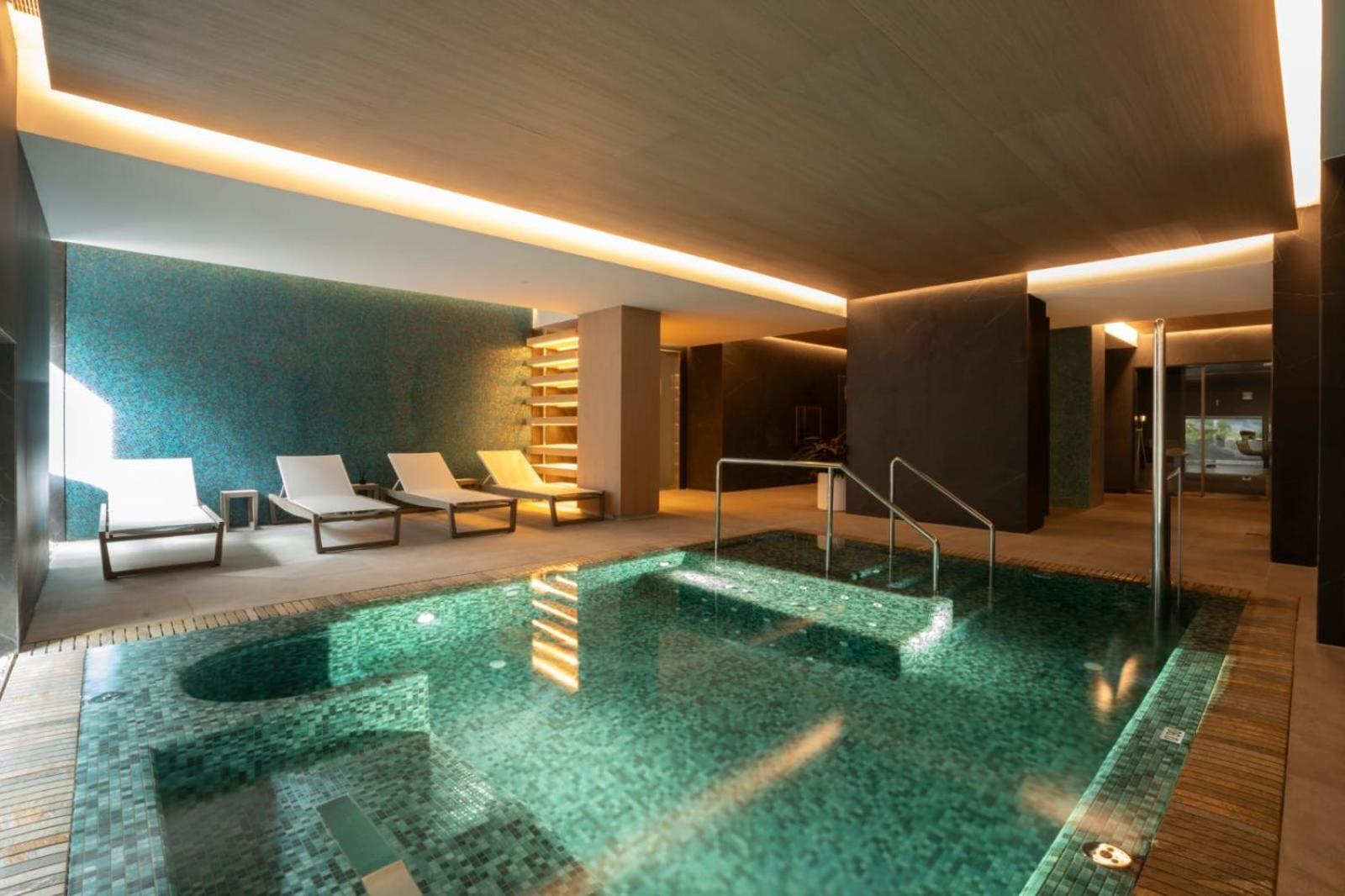 -malagasunapts-tower Living Sea Views Pool Gym Park * Malaga