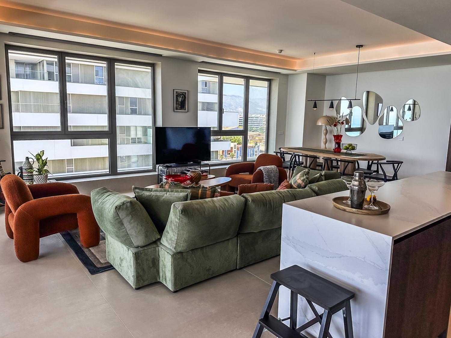 -malagasunapts-tower Living Sea Views Pool Gym Park