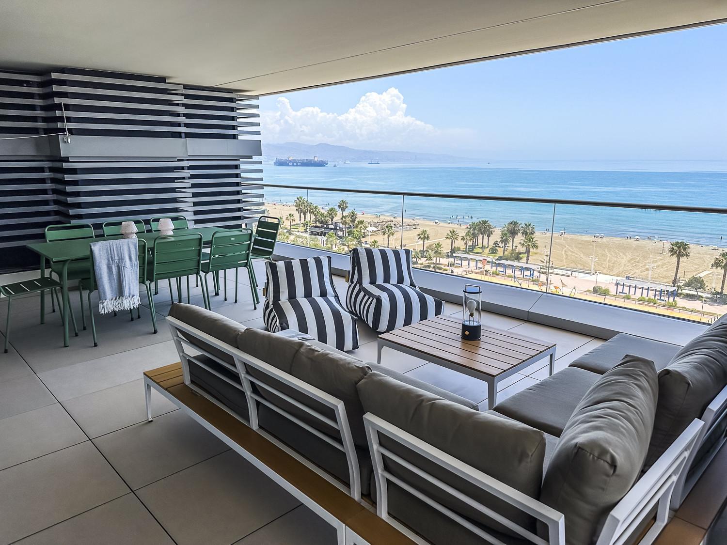 -malagasunapts-tower Living Sea Views Pool Gym Park Apartment
