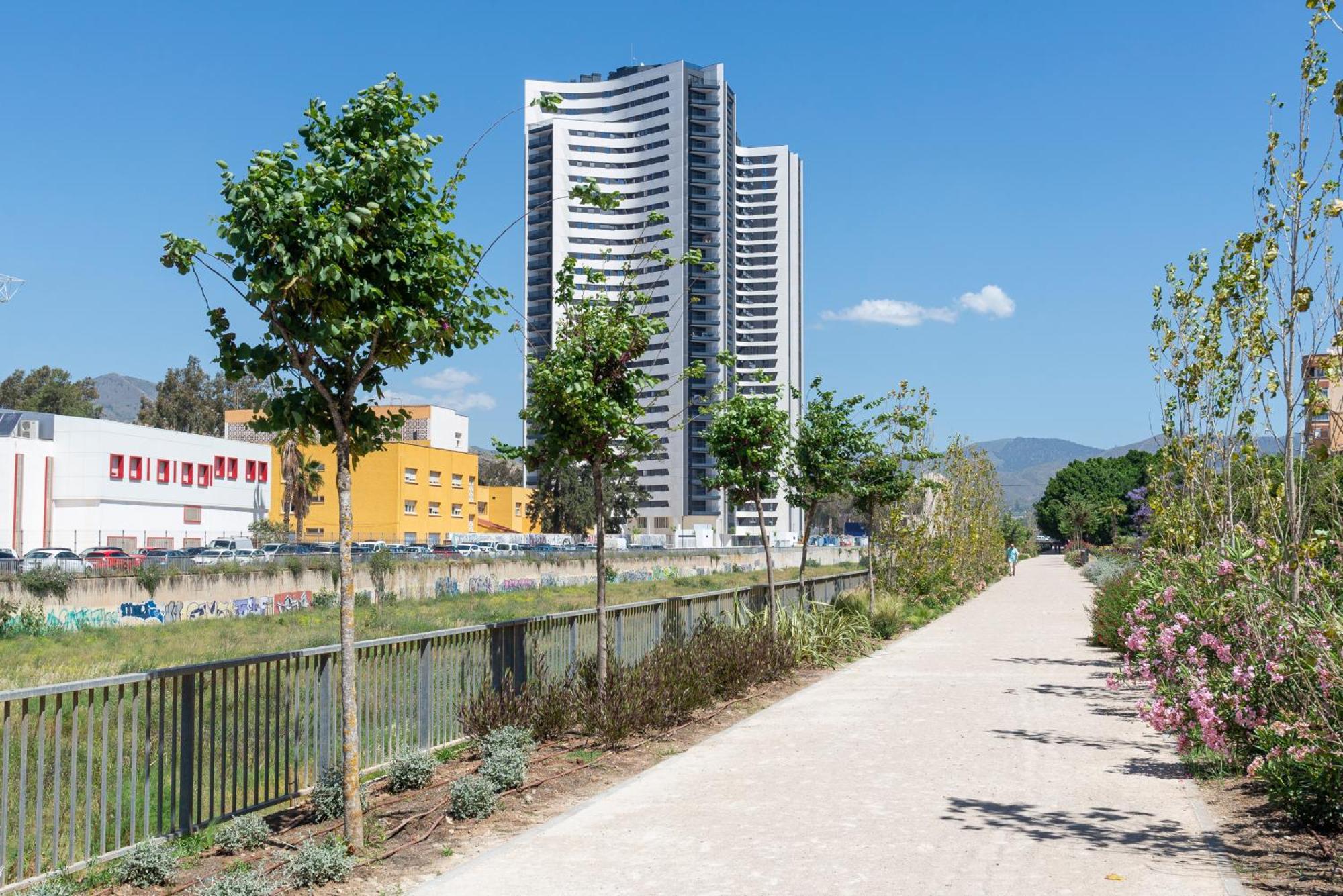 Skyline Iv Pool & Coworking By Ele Malaga