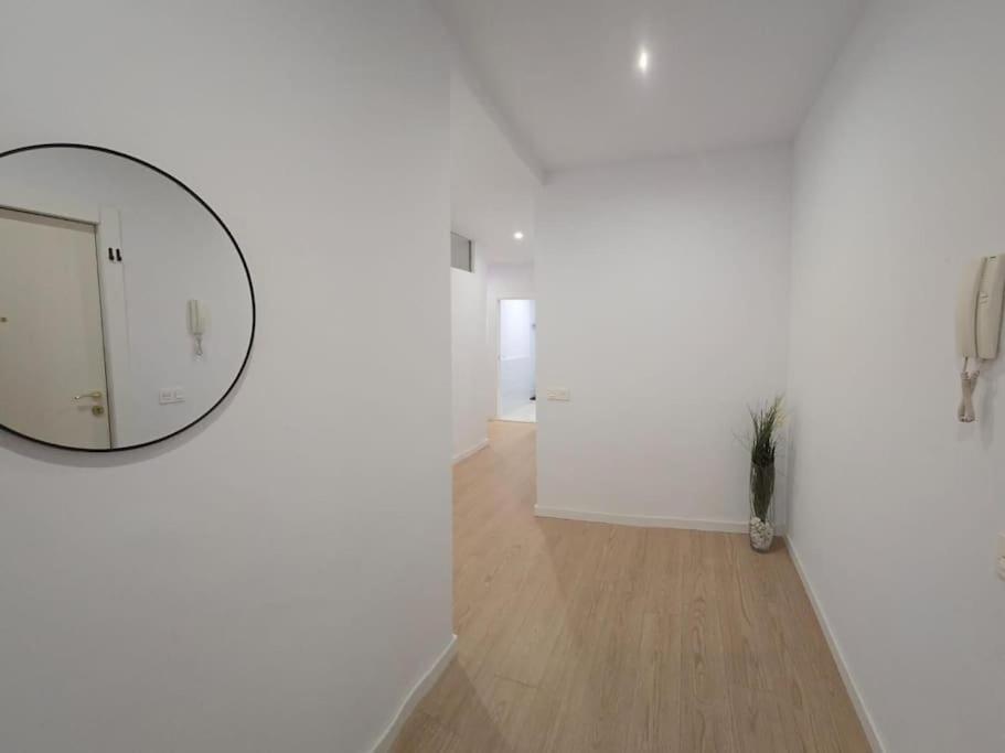 Angelos Urban Spacious Perfect For Remote Workers And Vacationers By Namaste Elite Malaga