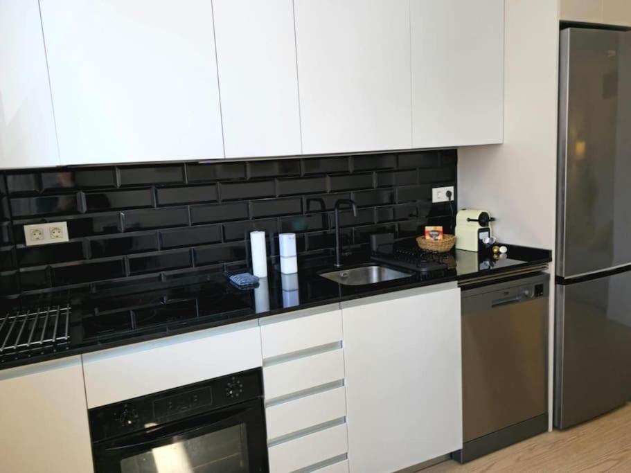 Apartment Angelos Urban Spacious Perfect For Remote Workers And Vacationers By Namaste Elite