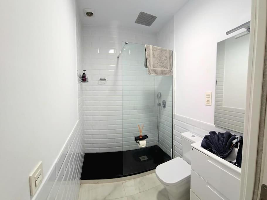 Apartment Angelos Urban Spacious Perfect For Remote Workers And Vacationers By Namaste Elite
