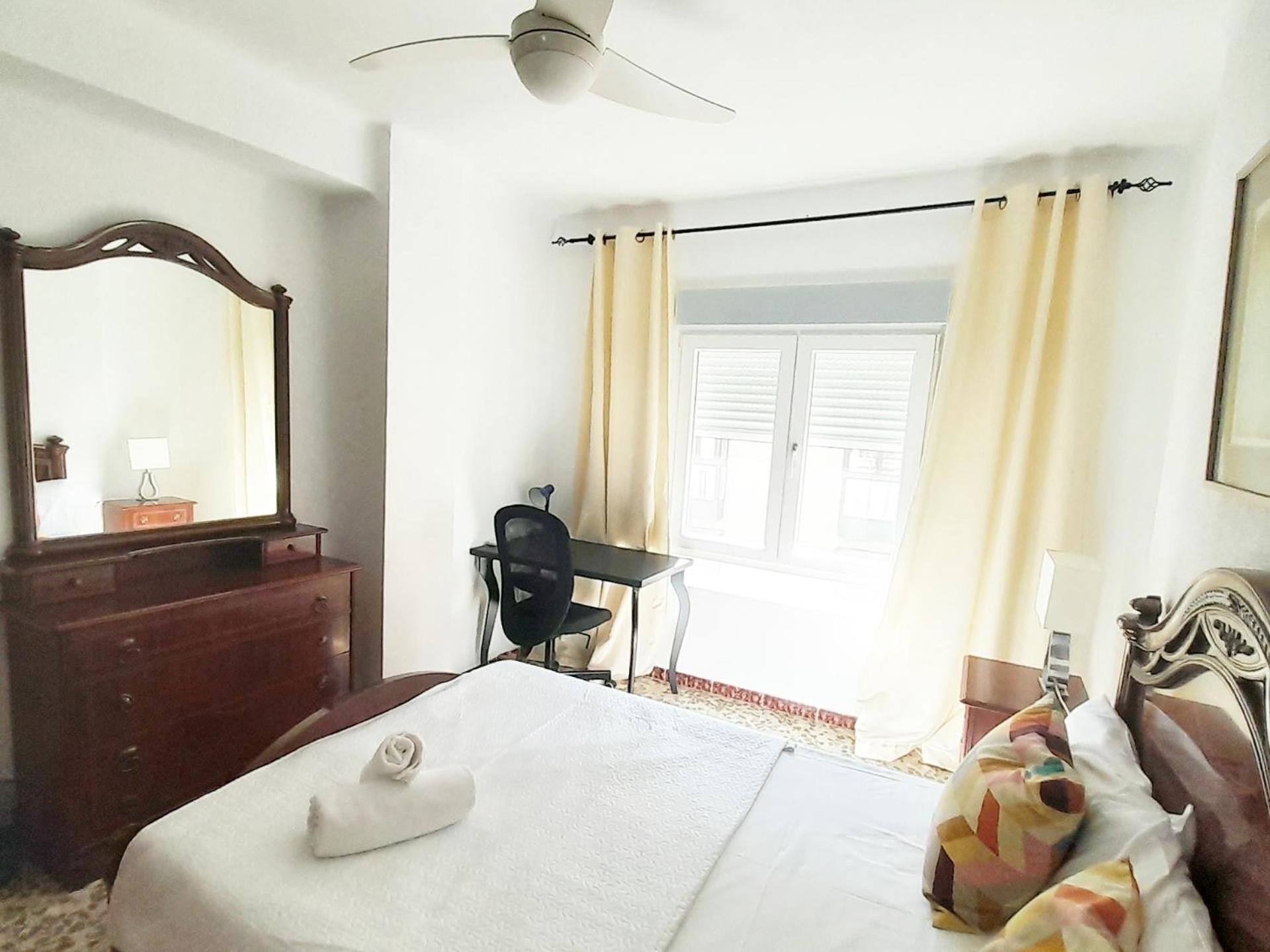 Apartment En El Centro Amplio Y Confortable Malaga
