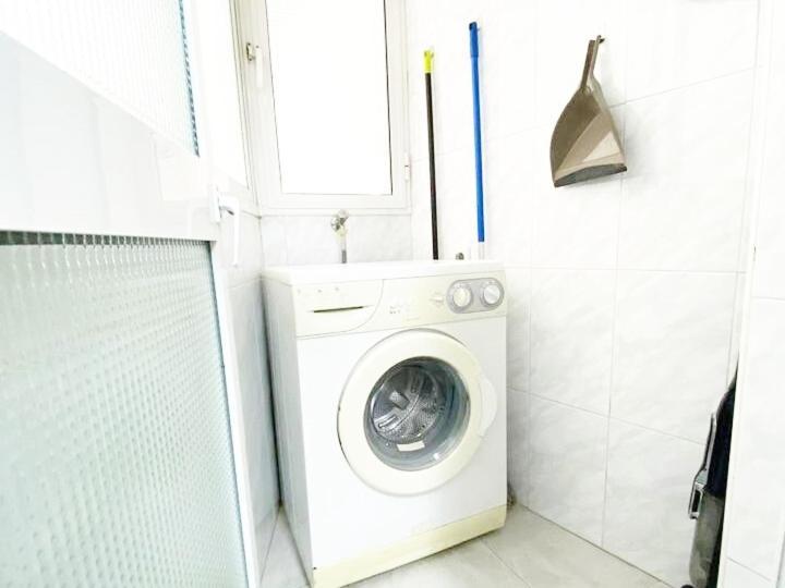 En El Centro Amplio Y Confortable Apartment