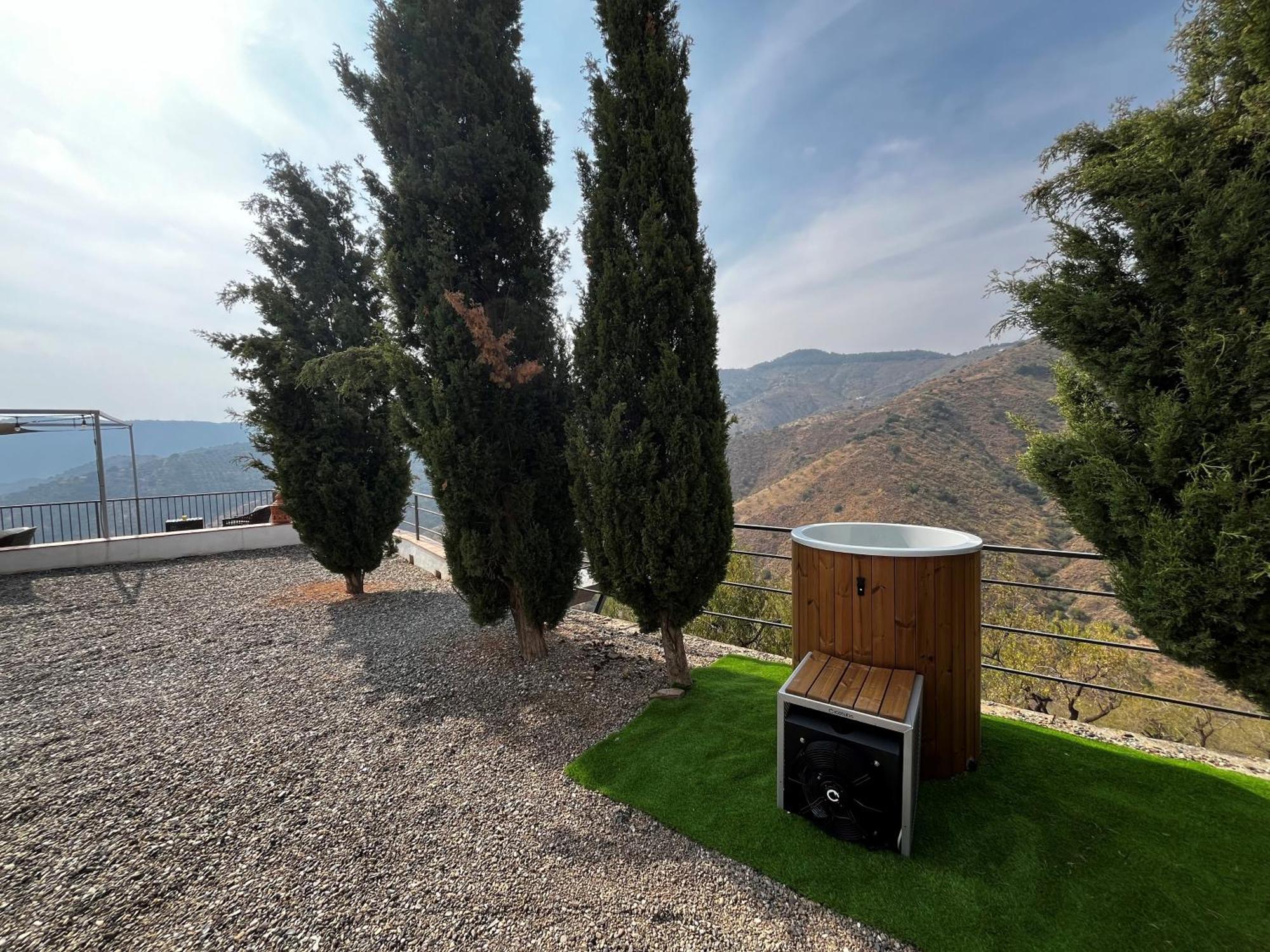Trompetilla Montes De With Yoga And Villa