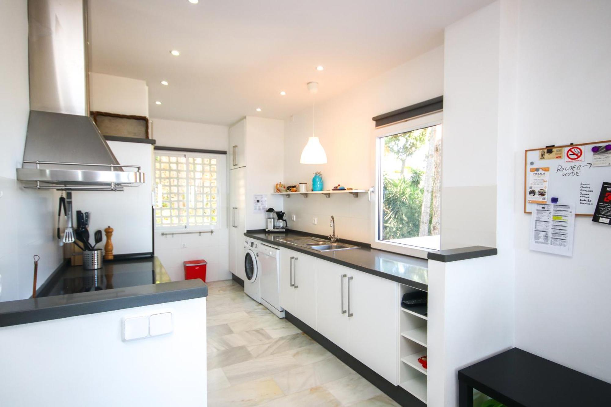Apartment Three Bedroom La Mairena Elviria
