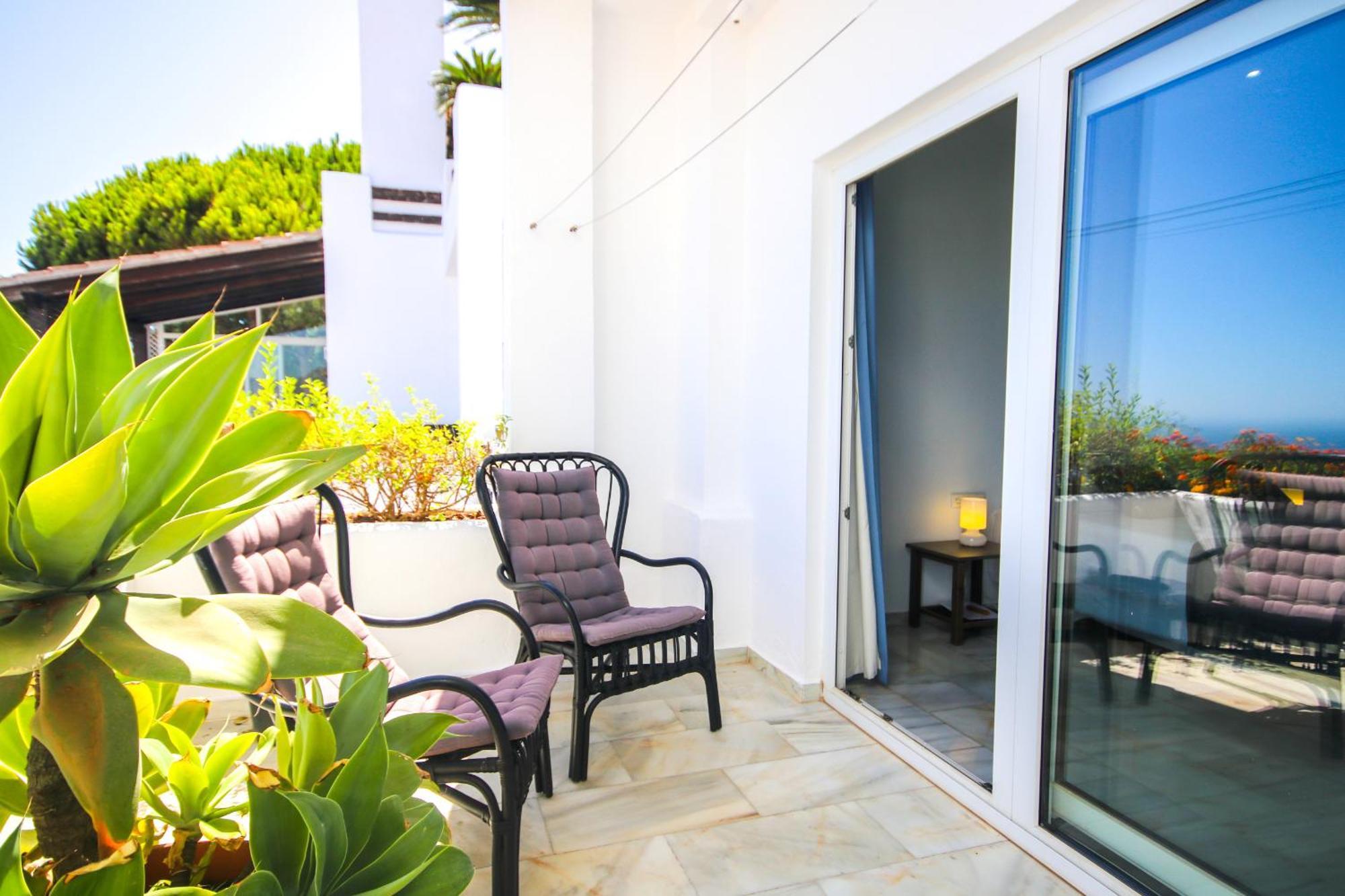 Three Bedroom La Mairena Elviria