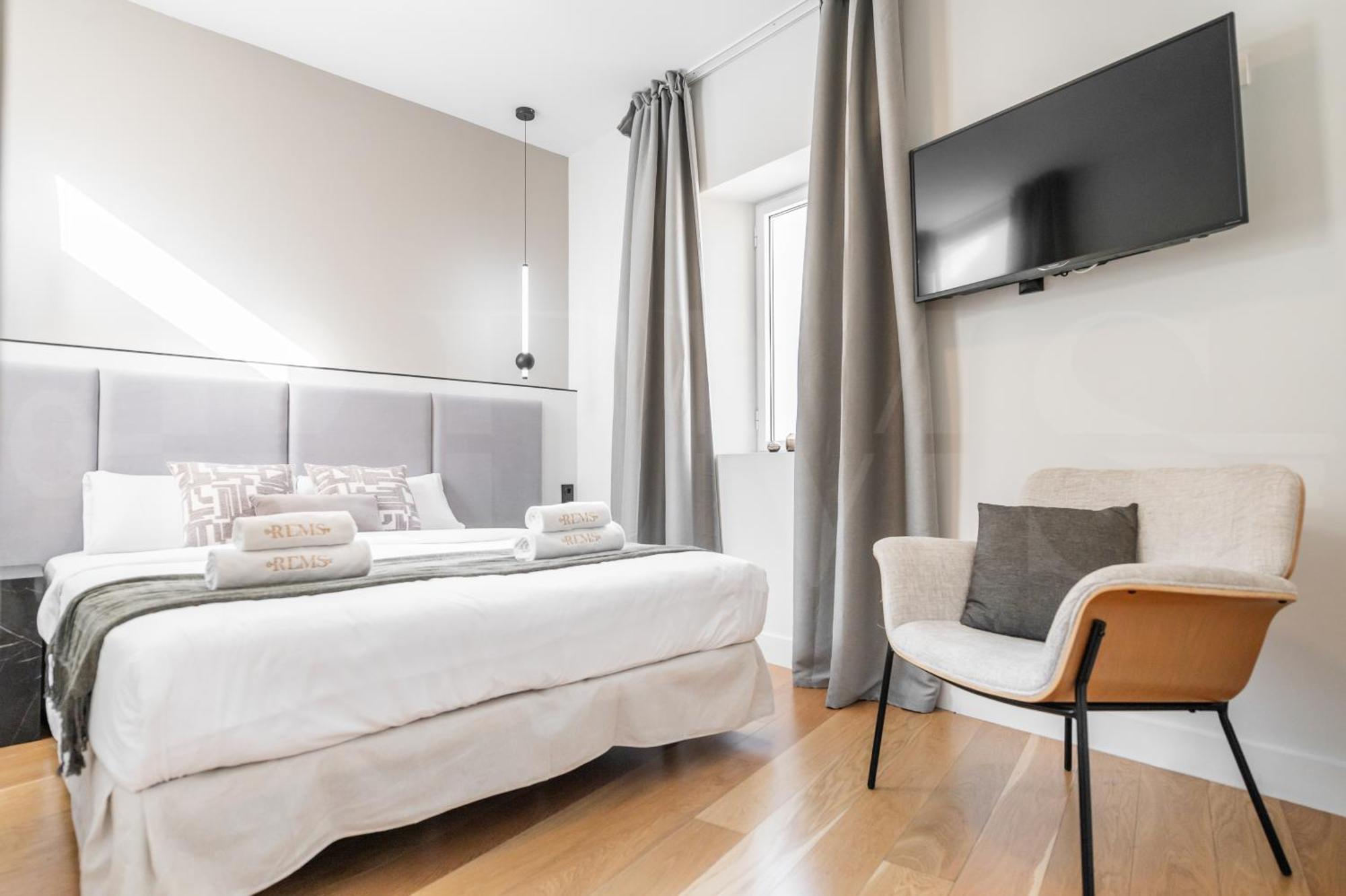 Apartment Penthouse With Terrace And Cathedral Views By Rems *