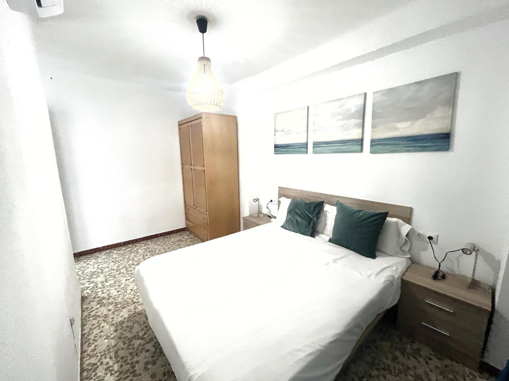 En El Centro Amplio Y Confortable Apartment Malaga