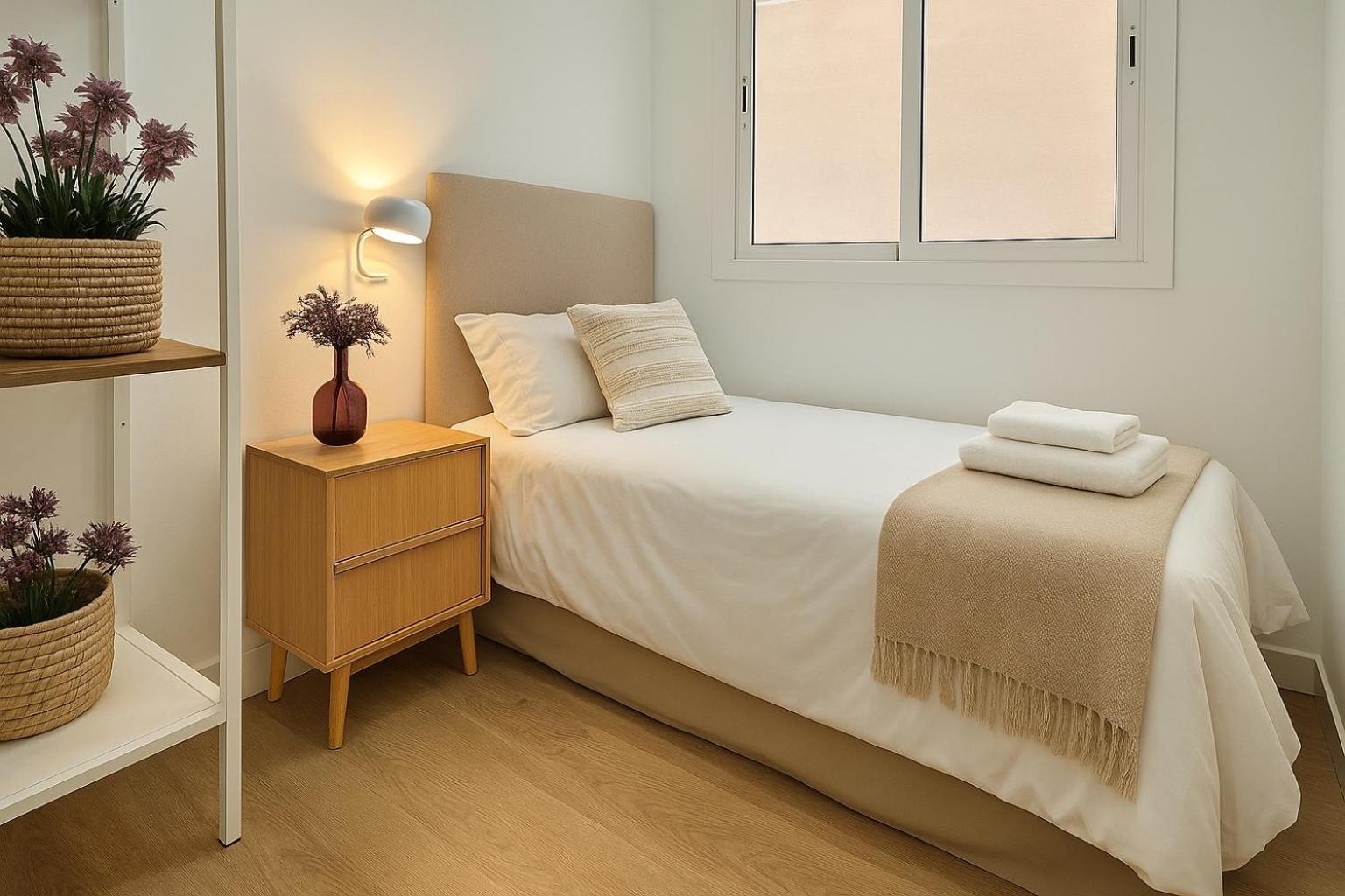 Apartment Peaceful & Bright With Patio - Center *