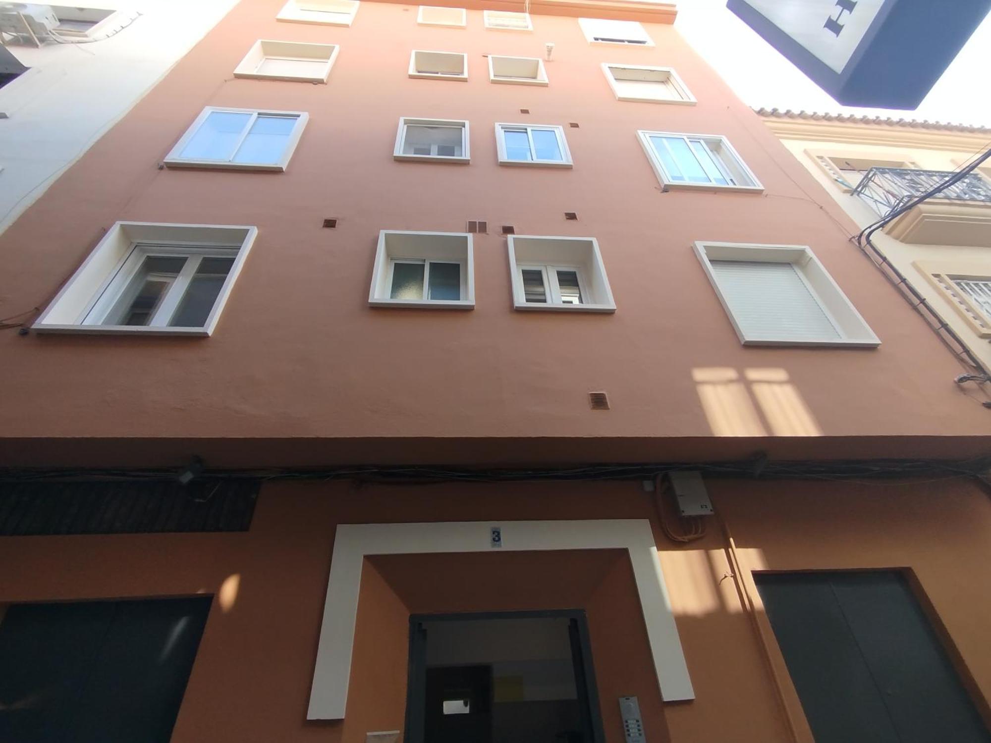 Centro Hernan Ruiz De 4 A 8 Personas * Málaga