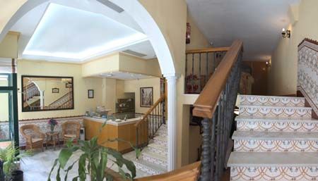 Zeus Hotel