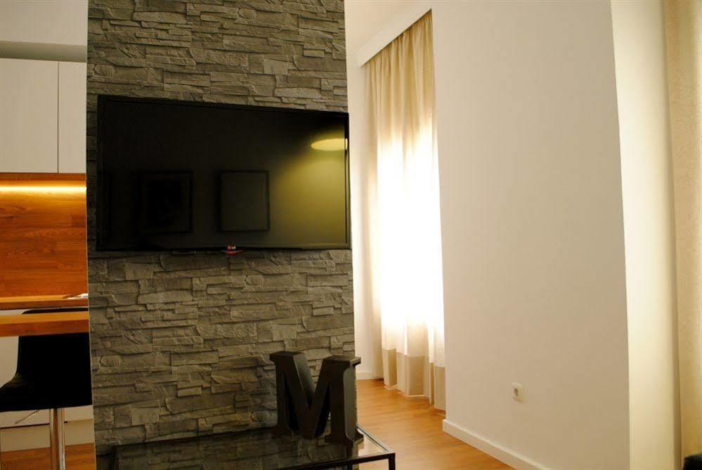 Minimal Apartment