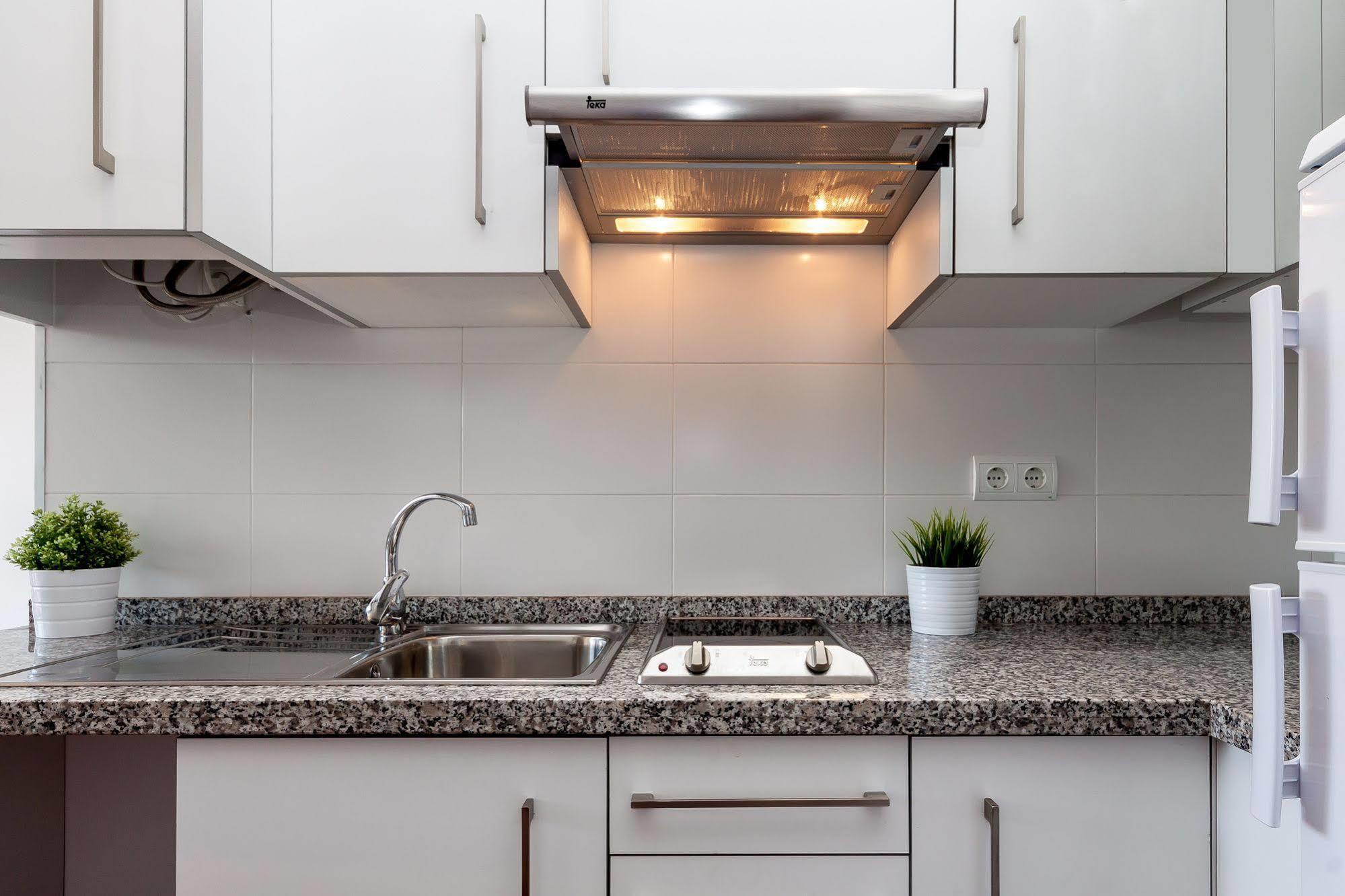 Feelathome Merced Apartment